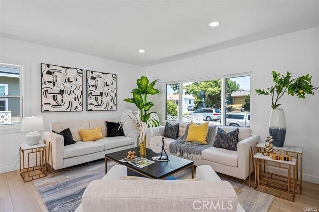 Foto del edificio - 2734 Armour Ln