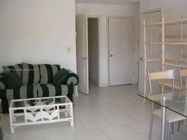 Foto del edificio - 3894 Grand Ave