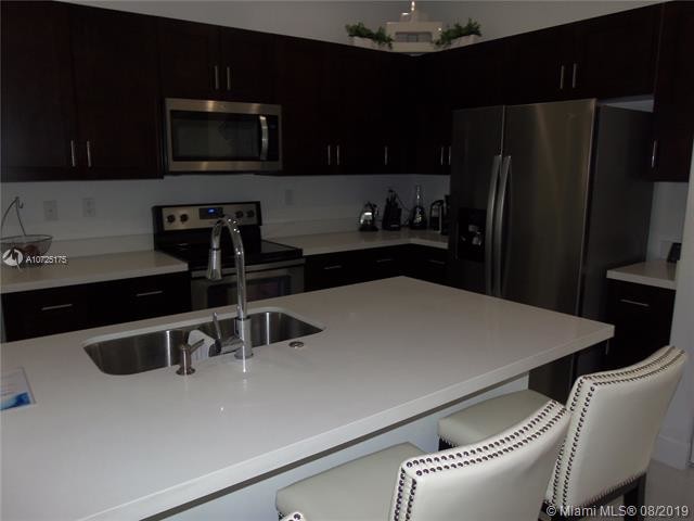 Building Photo - 4819 NW 51st Ter  4819 Tamarac FL 33319