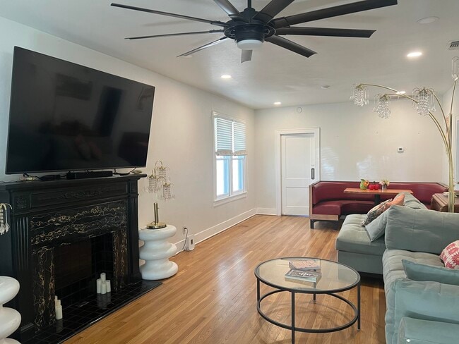 Foto del edificio - 2206 16th St