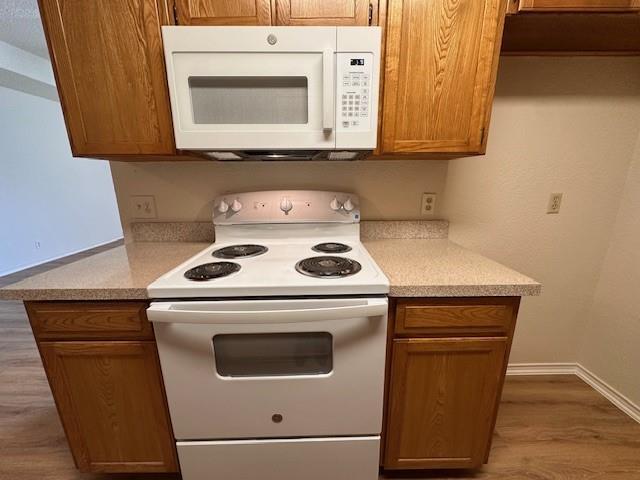 Foto del edificio - 841 White Rock St