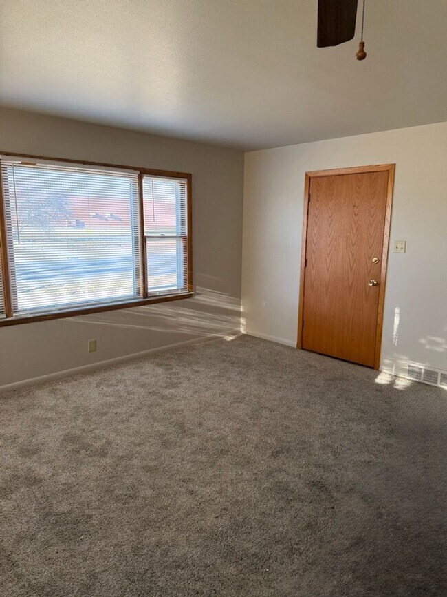 Foto del edificio - Kraehnke Florist Holdings LLC