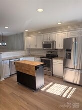 Building Photo - 1010 Eagles Nest Ln