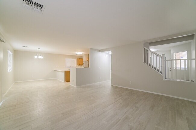 Foto del edificio - 6815 N 129th Dr