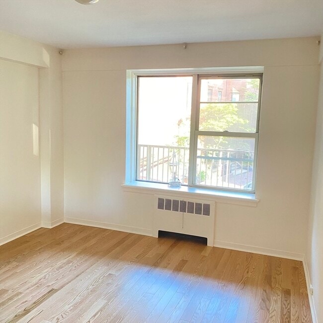 Building Photo - 145 Pinckney St
