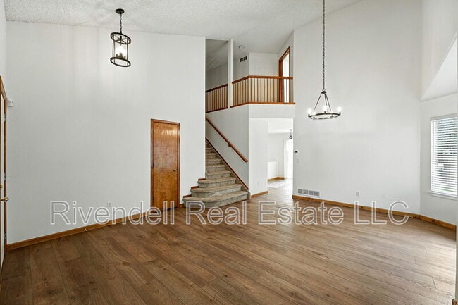 Building Photo - 5417 S Jericho St