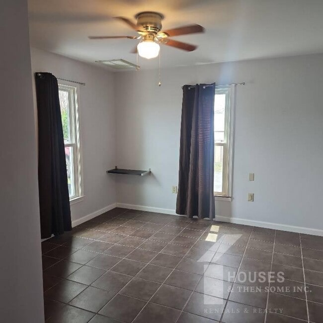 Foto del edificio - 4612 Moorefield Memorial Hwy