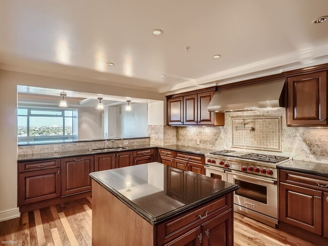 Building Photo - 3 br, 3 bath Condo - 1891 Curtis Street 1604