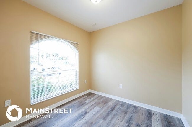 Building Photo - 3016 25th St W