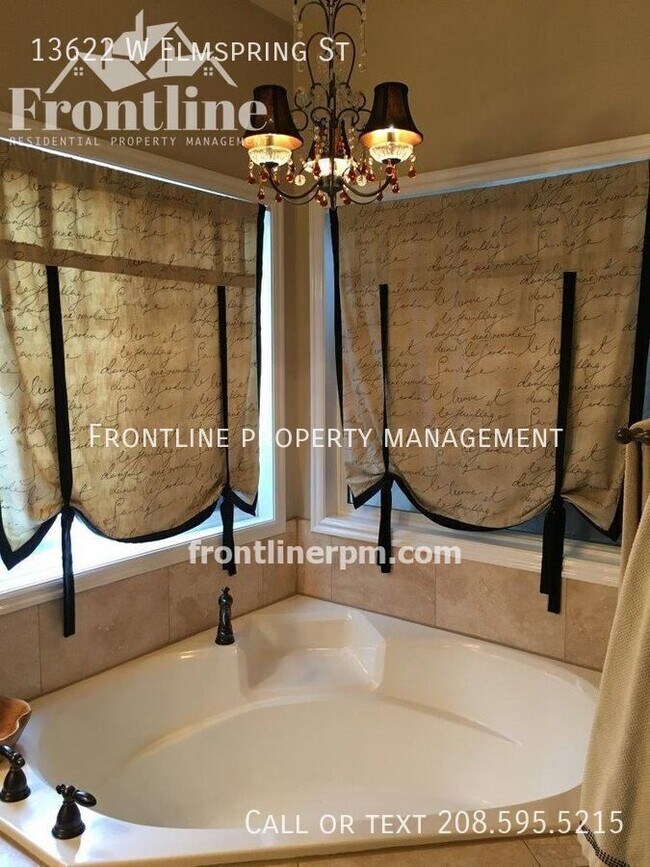 Foto del edificio - 13622 W Elmspring St