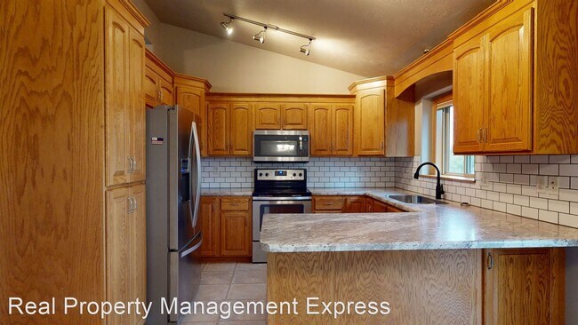 Foto del edificio - 4 br, 3 bath House - 2001 S Monticello Ave