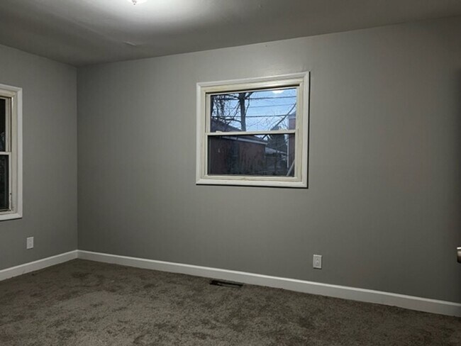 Foto del edificio - 378 Pineview Dr