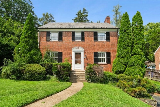 Photo - 9422 LOCUST HILL RD House
