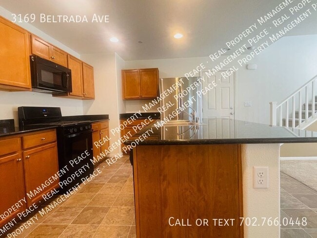 Building Photo - Welcoming 3 bd, 3 bth + Loft in Inspirada