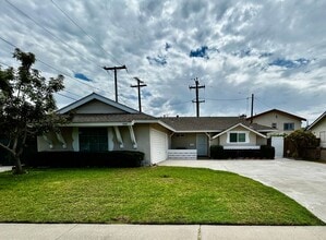 Building Photo - 7902 El Toro Way