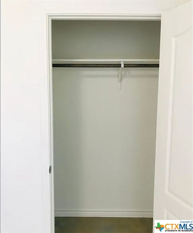 Foto del edificio - 6013 Amelia Earhart Blvd