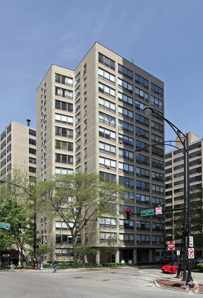 Building Photo - The Chippewa