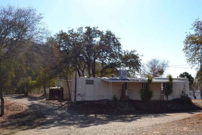 Foto del edificio - Ponderosa Trailer Park