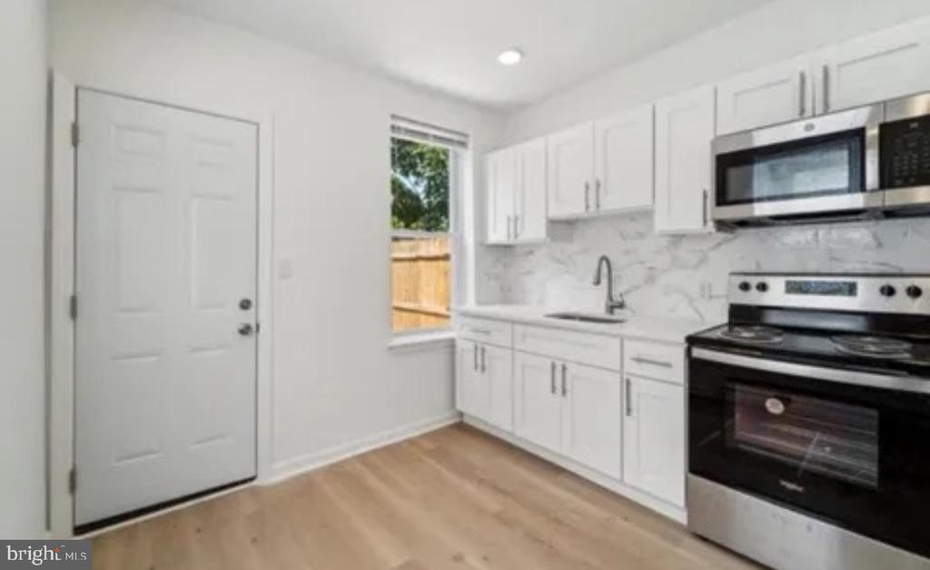 Foto principal - 19 W Seymour St