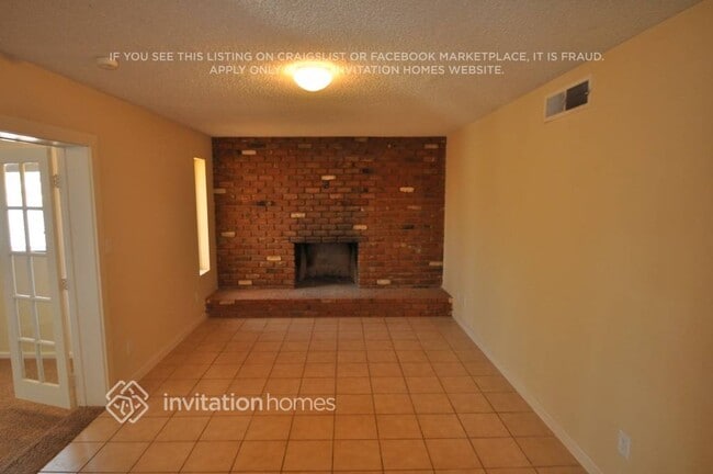 Building Photo - 9811 N 40th Dr