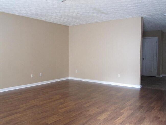 Building Photo - 3093 Fields Dr