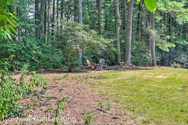 Building Photo - 3 br, 2 bath House - 1229 Chanteloup Drive