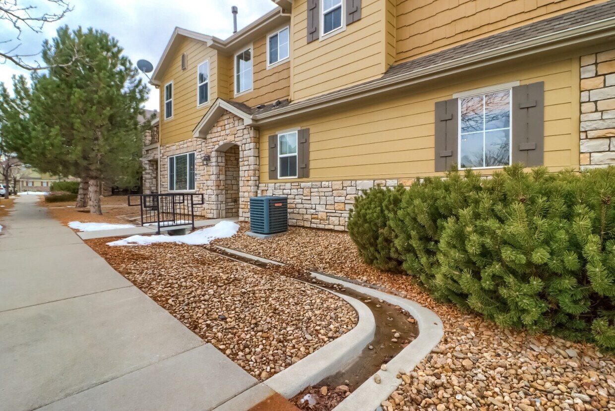 11207 Osage Cir, Northglenn, CO 80234 Townhome Rentals in Northglenn