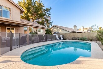 Building Photo - 601 S Cheri Lynn Dr