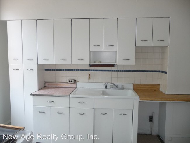 Building Photo - 776 N 26th St