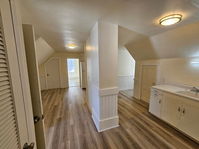 Foto del edificio - 227 Rockingham St