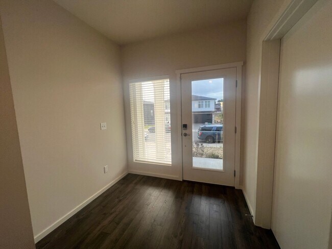 Foto del edificio - 3 Bed / 2.5 Bath in Ferndale, WA