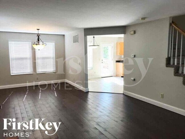 Building Photo - 2995 Imperial Dr