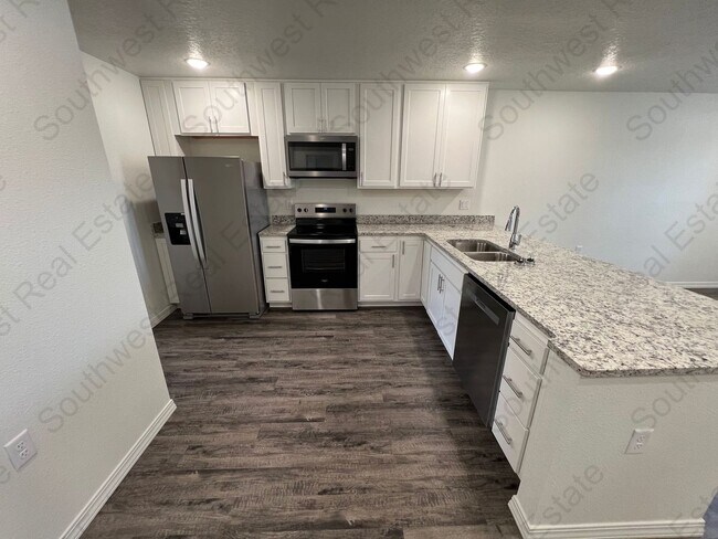Foto del edificio - 2125 Bobwhite Ct