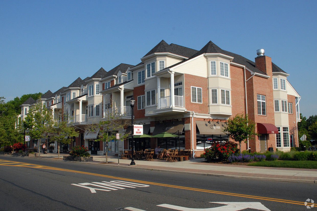 Primary Photo - The Lofts at Garwood II