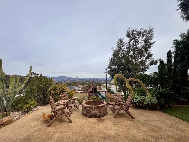 Foto del edificio - 221 Sage Rd