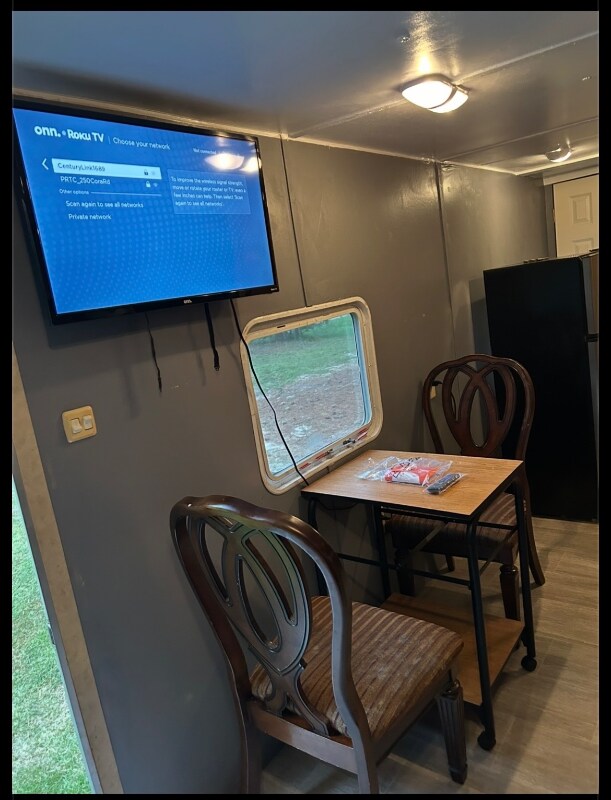 Foto del edificio - 330 Cora Rd