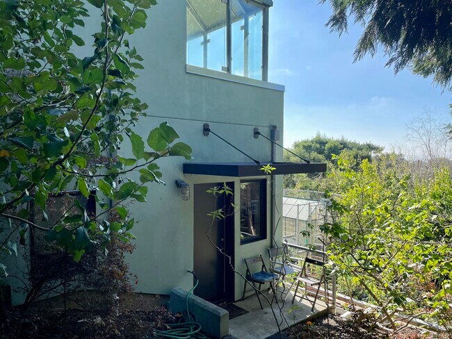 Entrance to Apartment - 5015 Proctor Ave