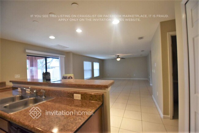 Foto del edificio - 710 Parnell Ave