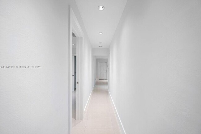 Foto del edificio - 3031 McDonald St