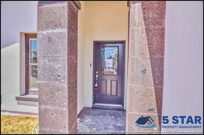 Foto del edificio - 452 Isaias Ave.