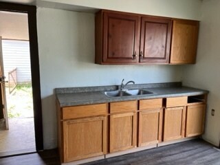 Foto principal - 114 W Cedar St