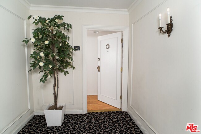 Foto del edificio - 416 N Oakhurst Dr