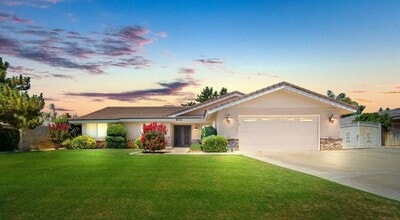 Building Photo - 6604 Cherrywood Ave