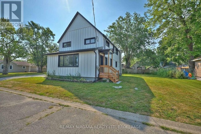 Building Photo - 19B Maccabee Ave