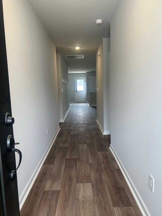 Foto del edificio - 1732 King Oaks Lp