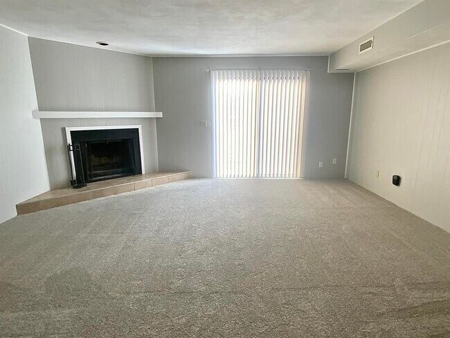 Foto del edificio - 609 White Oak Dr