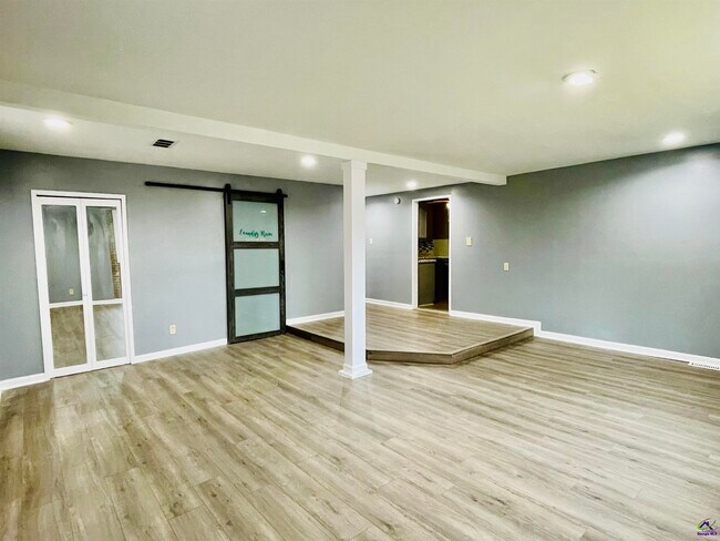 Foto del edificio - 107 Evelyn Dr