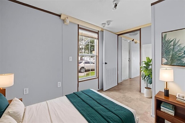 Foto del edificio - 5600 New Tampa Hwy