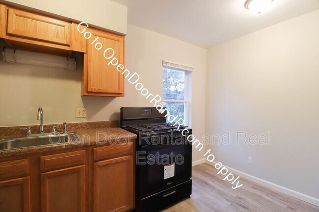 Foto del edificio - 1030 Columbia Ave