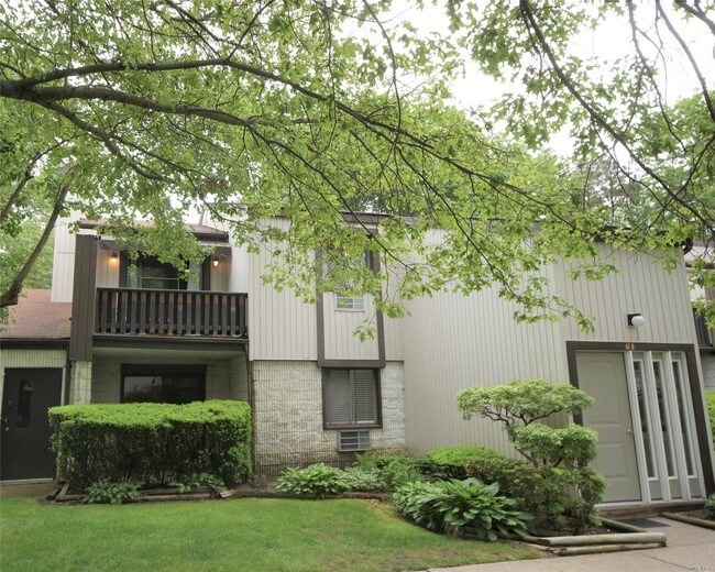 Foto del edificio - 61 Richmond Blvd